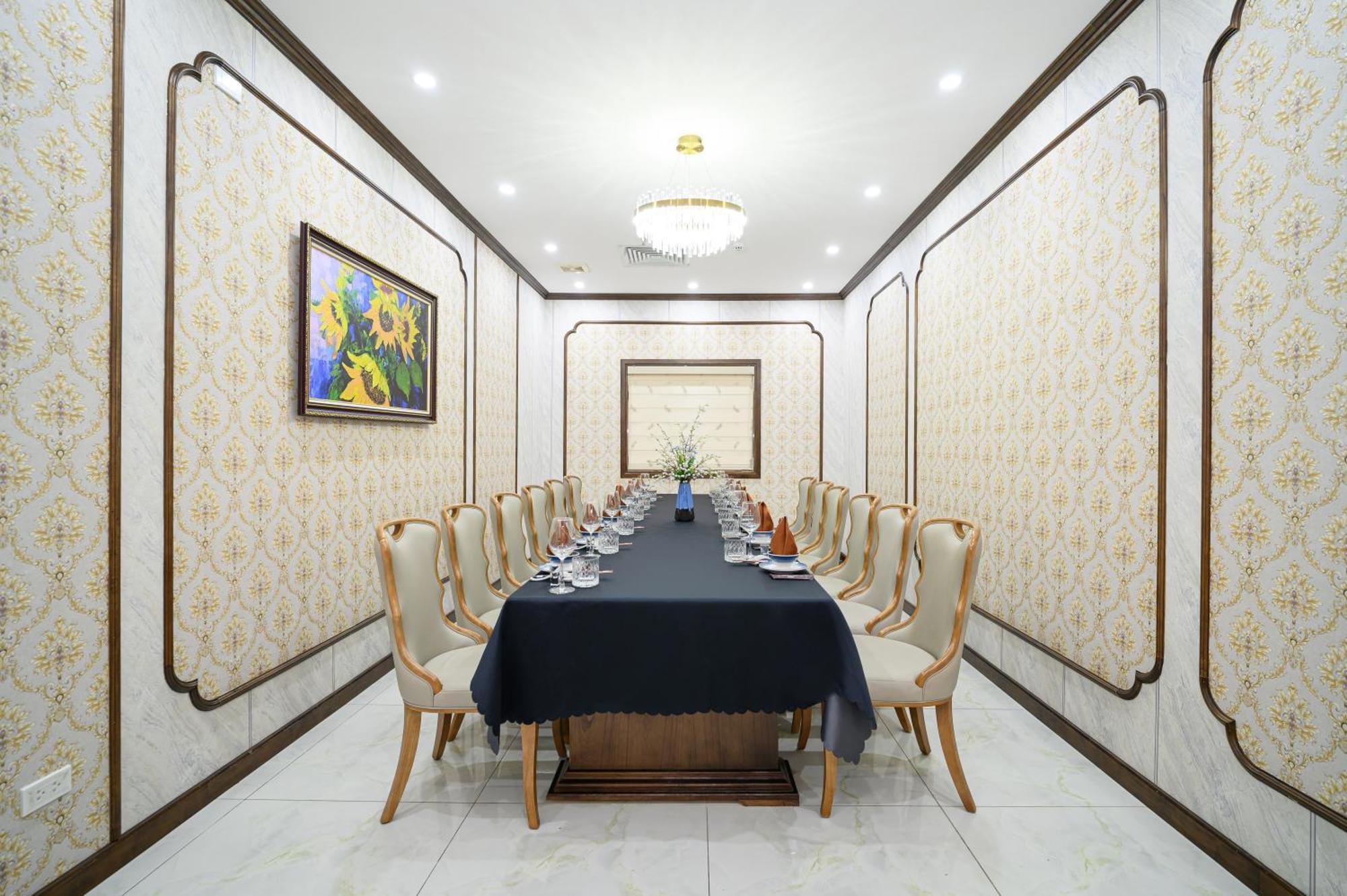 Norah Khách sạn